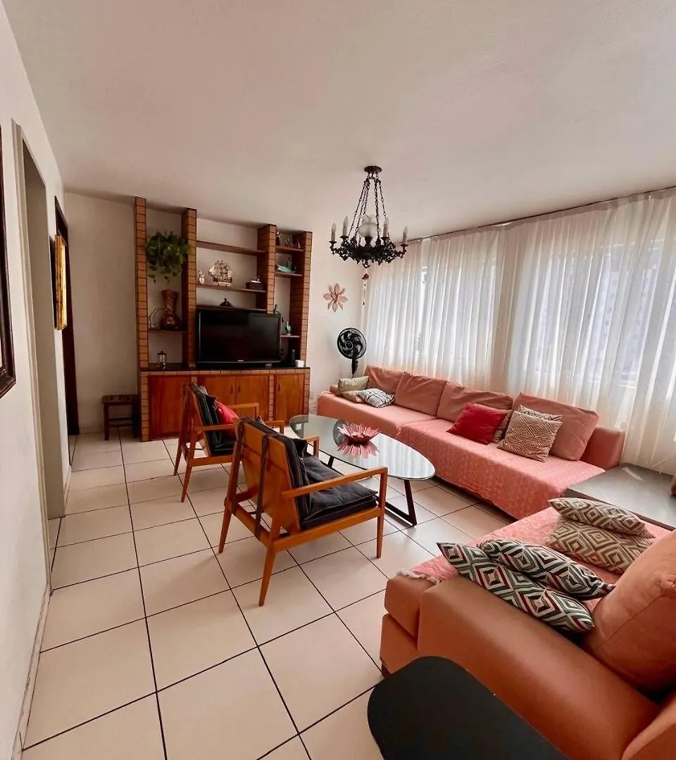 Quarto A Poucos Mts Da Praia De Camboriu Balneário Camboriú Apartamento